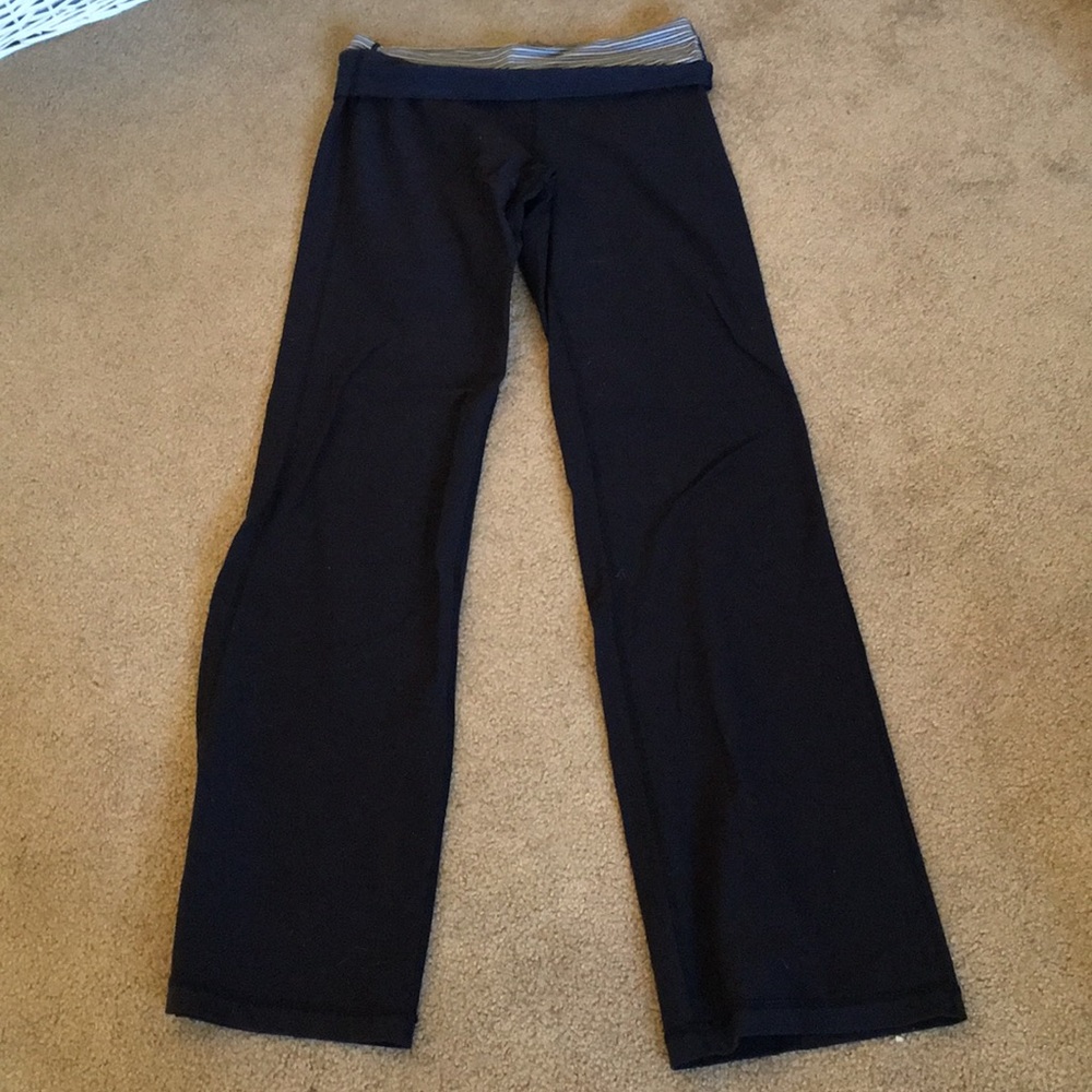 Lululemon Women’s Wide Leg Leggings.